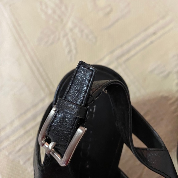 Shoes - Picture 3 of 5